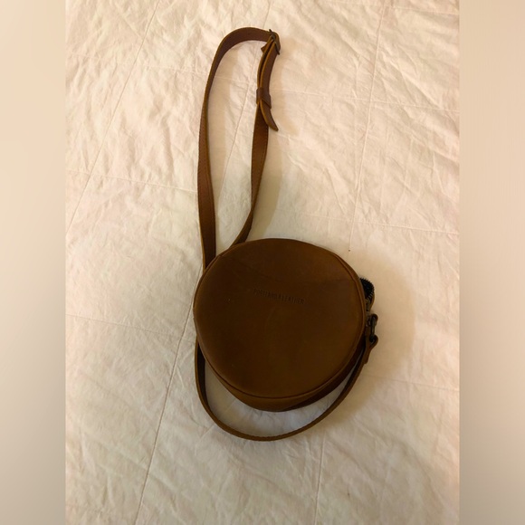 Portland Leather Handbags - Portland leather company circle crossbody bag tan EUC 580